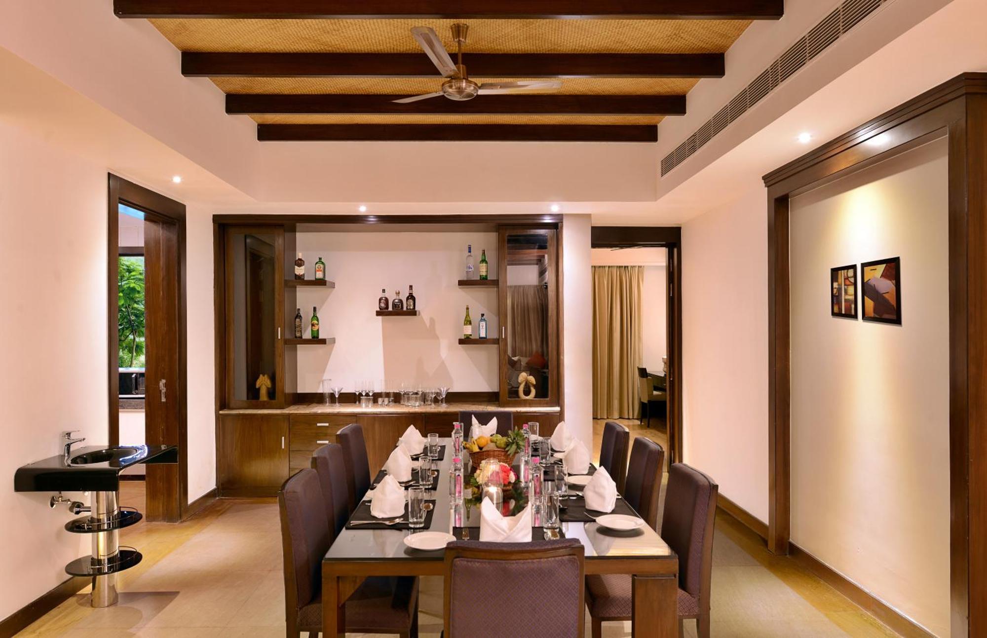 King Room with Balcony - 20% off on F&B, 20% off on Spa and Laundry, Happy Hours from 11 AM to 7 PM